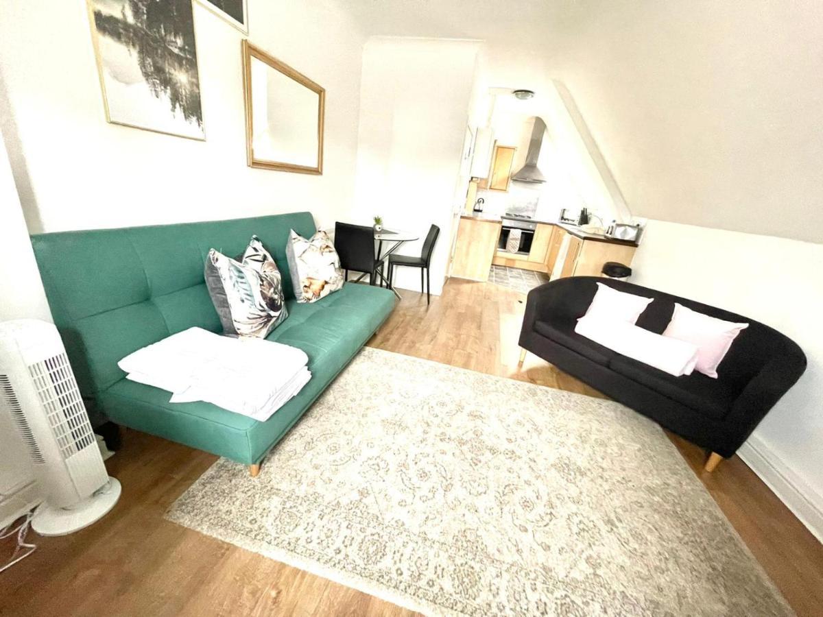 Koala & Tree - 2 Bedroom In City Centre - Short Lets & Serviced Accommodation Cambridge Esterno foto